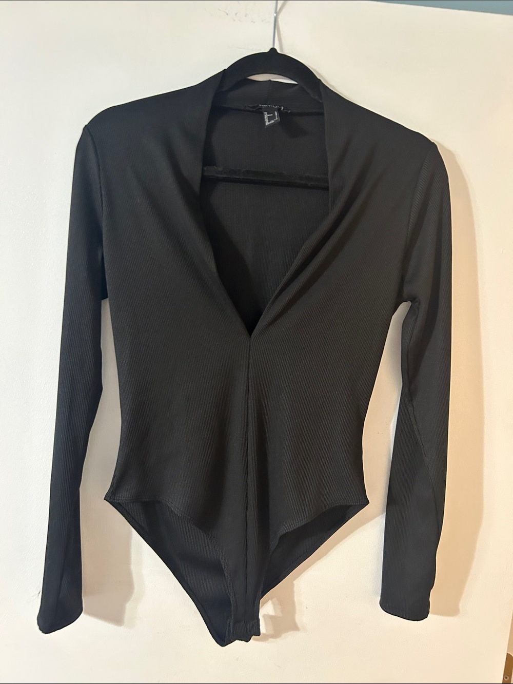Forever 21 Black Long-Sleeve V-Neck Ribbed Bodysuit